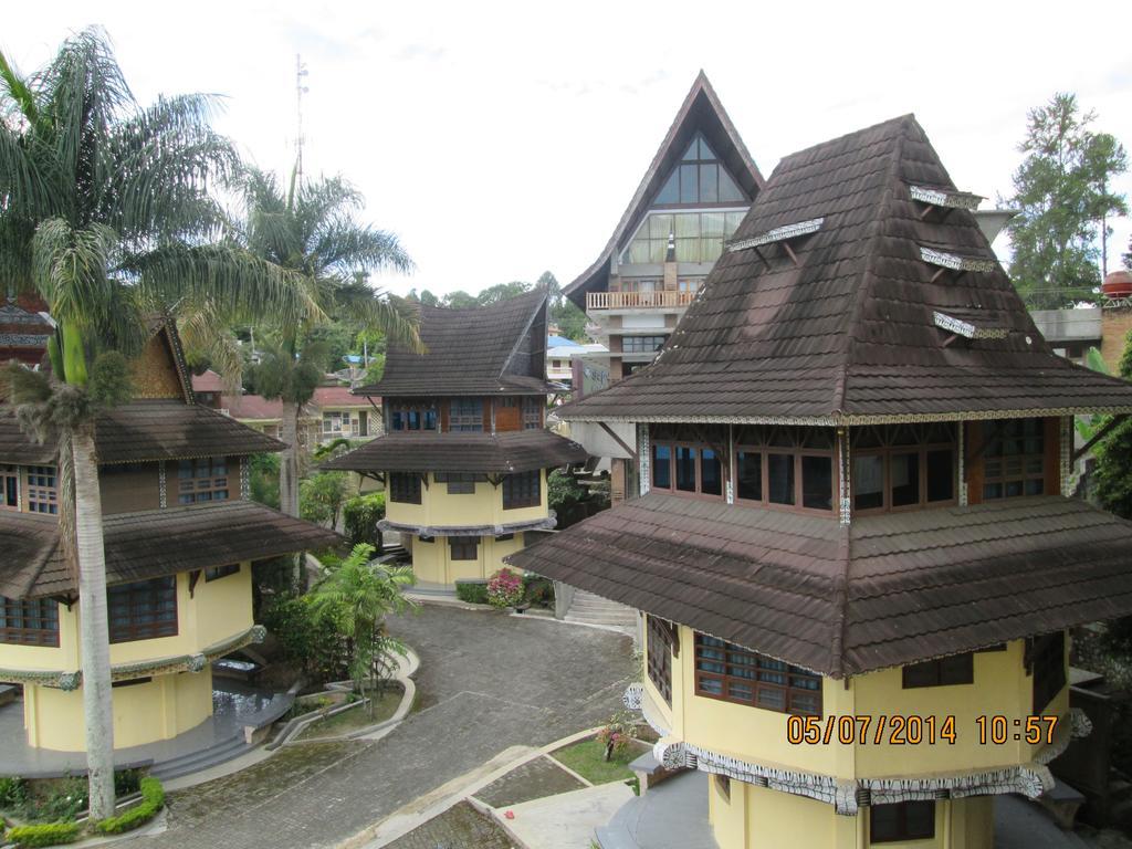 Sapadia Hotel And Cottage Parapat Eksteriør bilde