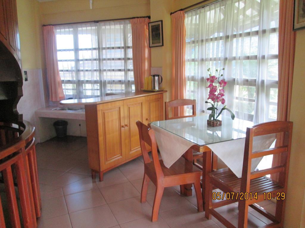 Sapadia Hotel And Cottage Parapat Rom bilde