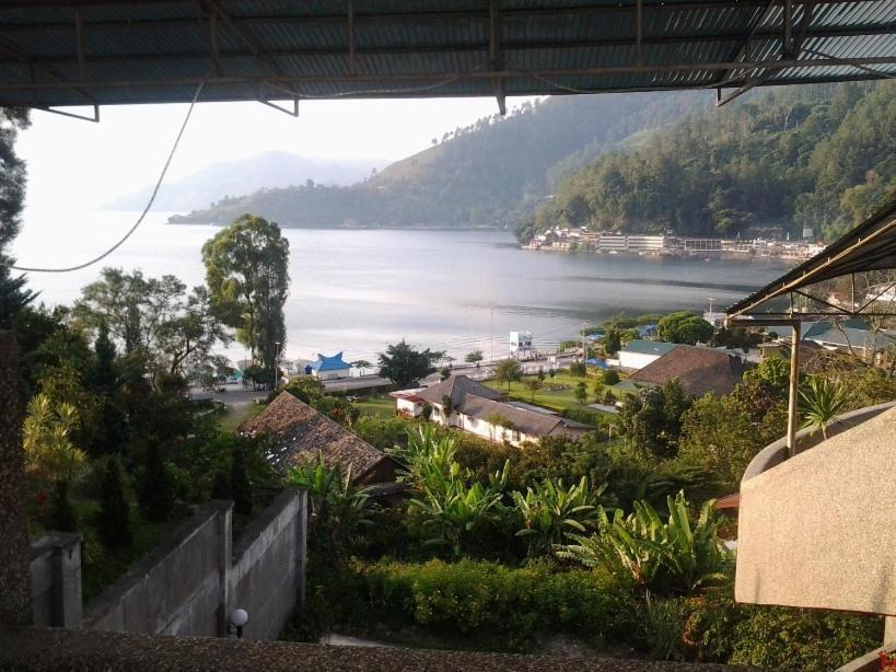 Sapadia Hotel And Cottage Parapat Eksteriør bilde